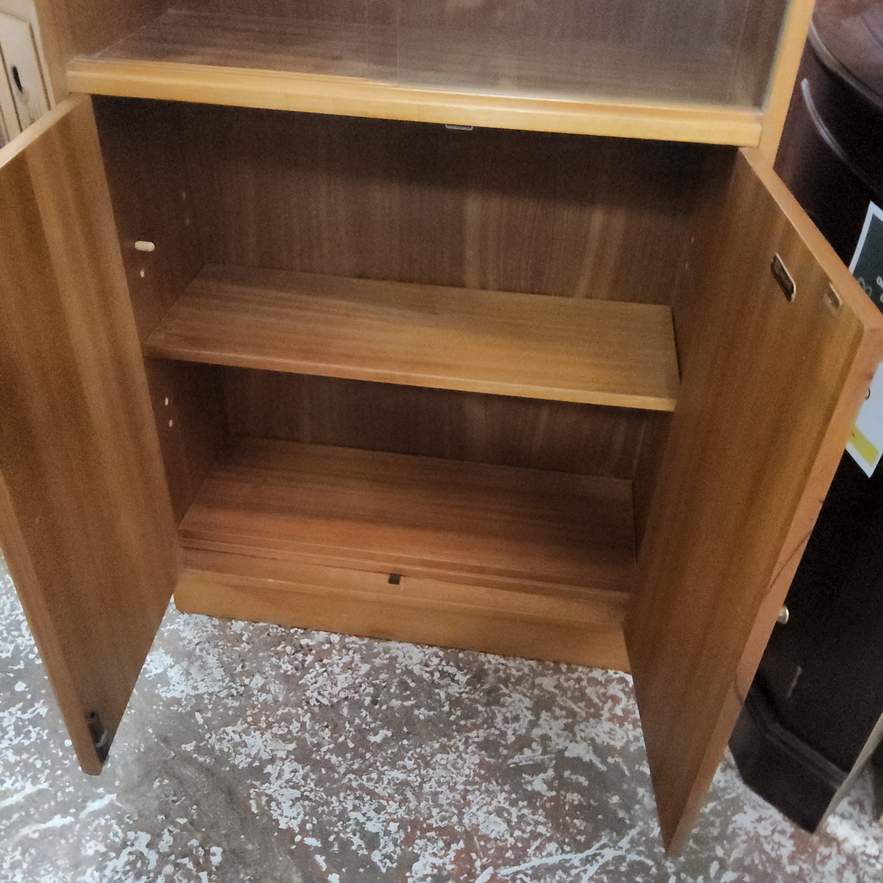 Wall Cabinet